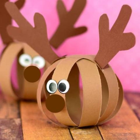 Paper ball reindeer