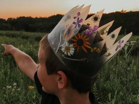 child with Nature crown 